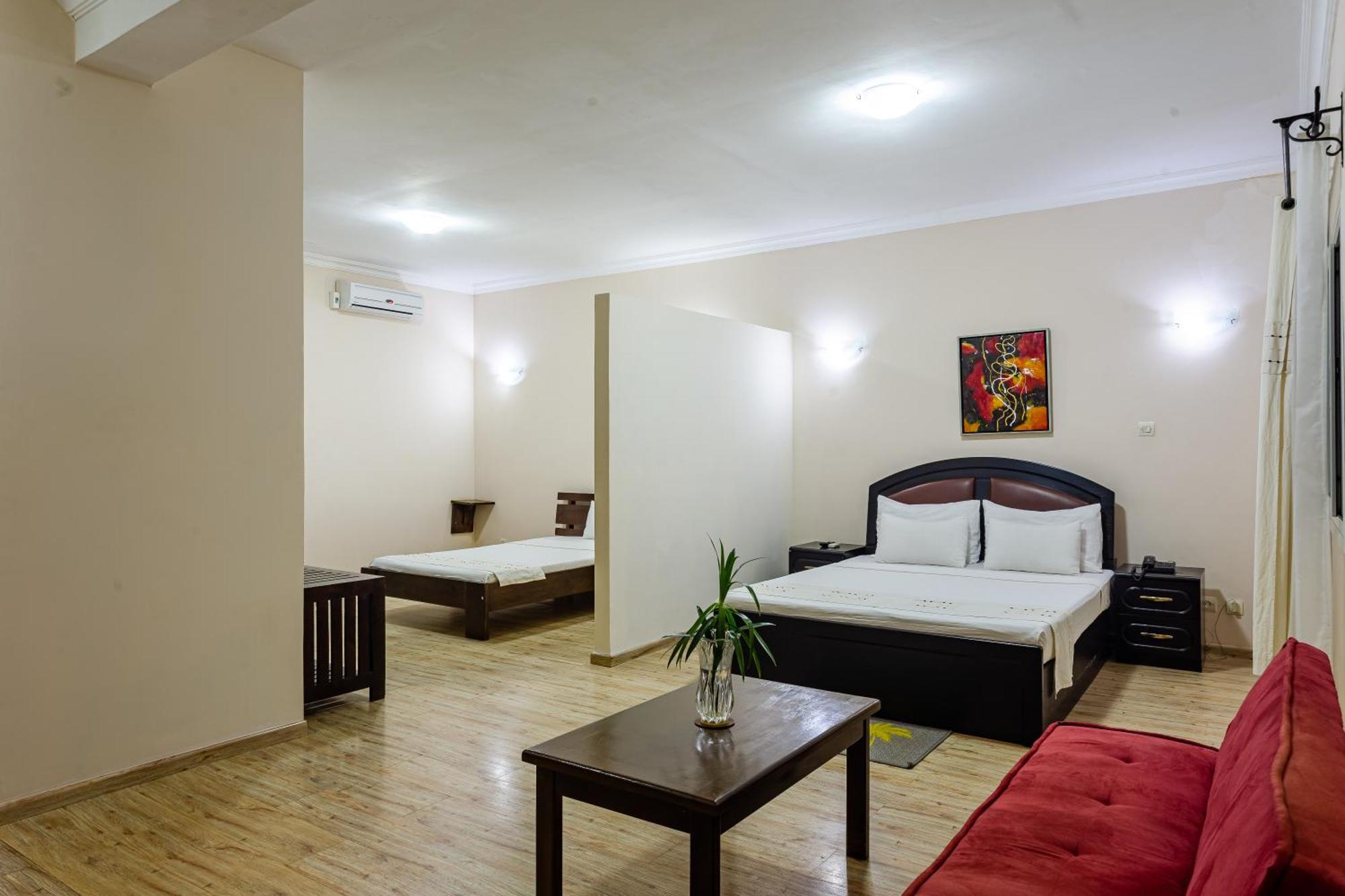 Hotel H1 Antsirabe Exterior foto